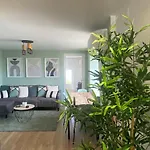 Lisbon, T2 Renewed Duplex With River View, Beato,