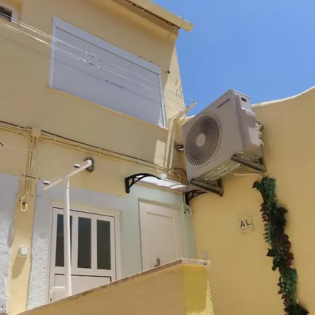 Lisbon, T2 Renewed Duplex With River View, Beato, *