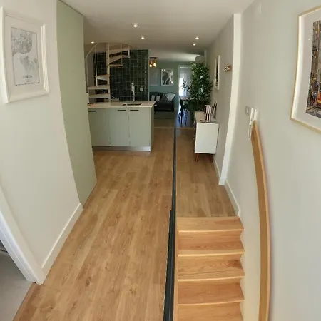 Daire Lisbon, T2 Renewed Duplex With River View, Beato, *