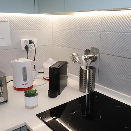 Lisbon, T2 Renewed Duplex With River View, Beato, Apartamento