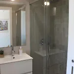 Lisbon, T2 Renewed Duplex With River View, Beato, דירה *