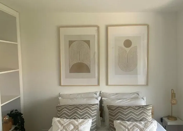 Lisbon, T2 Renewed Duplex With River View, Beato, ליסבון