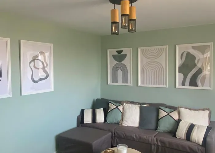 Lisbon, T2 Renewed Duplex With River View, Beato,